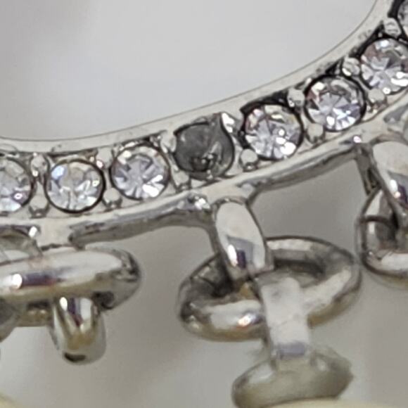 Kenneth Jay Lane Triple Strand Cream Faux Pearl Necklace Crystal Hook Clasp - Picture 4 of 6